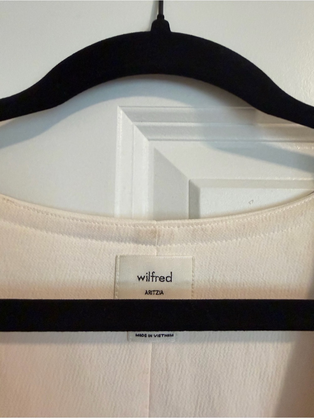 Aritzia Crepette Attire Vest - Picture 3 of 8